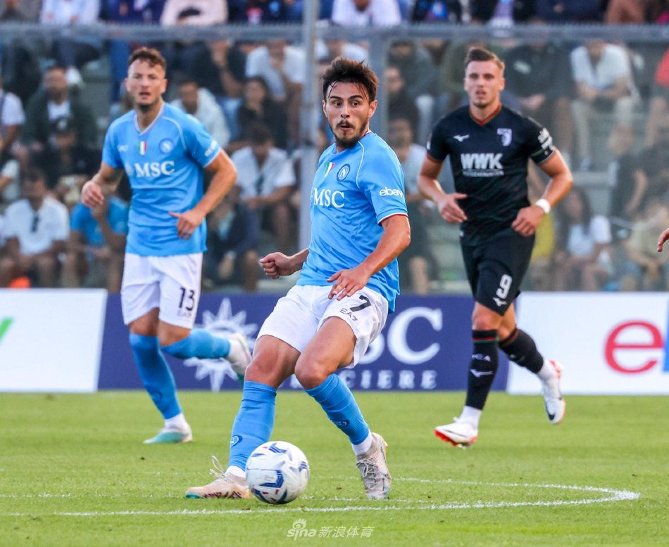 主教练雅伊 主教练雅伊