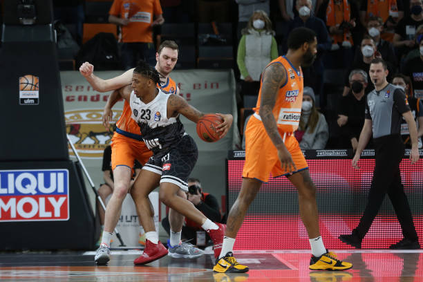 了场上的气 了场上的气