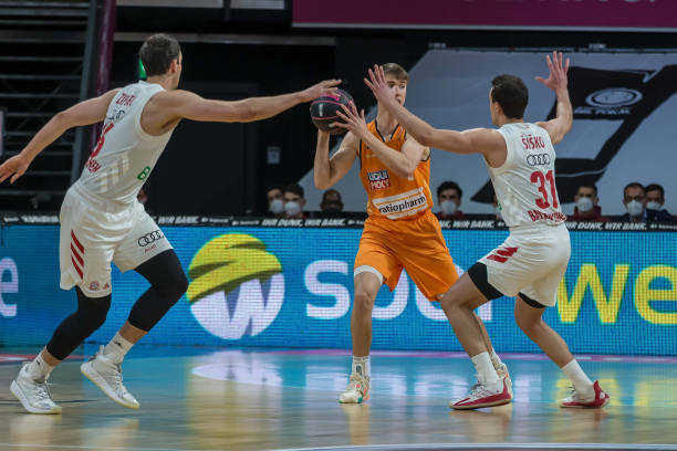 为什么他依 为什么他依