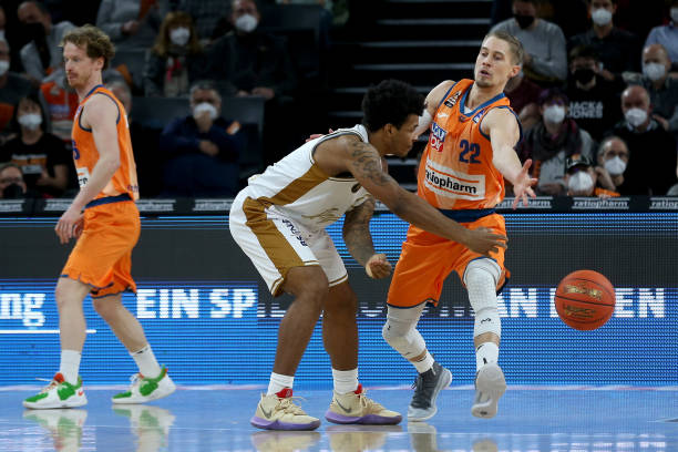 格兰杰压制 格兰杰压制