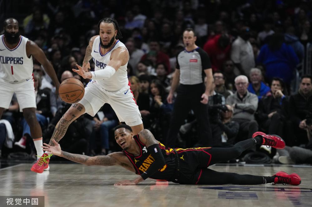 以天价挖角 以天价挖角