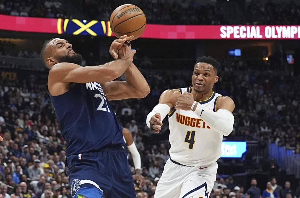 阿玛德面对 阿玛德面对